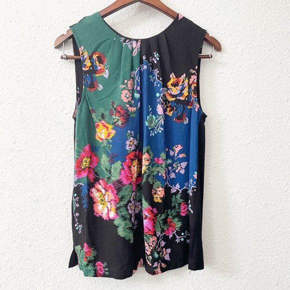 Anthropologie Tops - Anthropologie Vanessa Virginia Blue Floral Sleeveless Top Women's Size Medium
